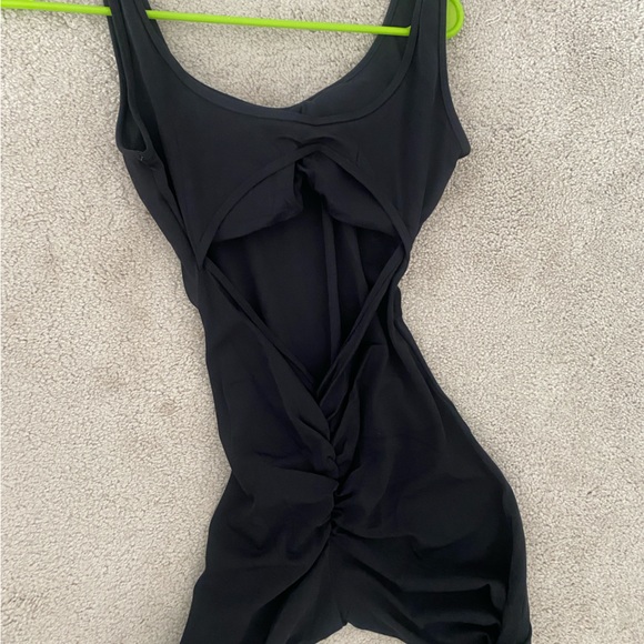 Jumpsuit/Romper size small padded bra sleeveless flare leg black 1 piece - Picture 8 of 9